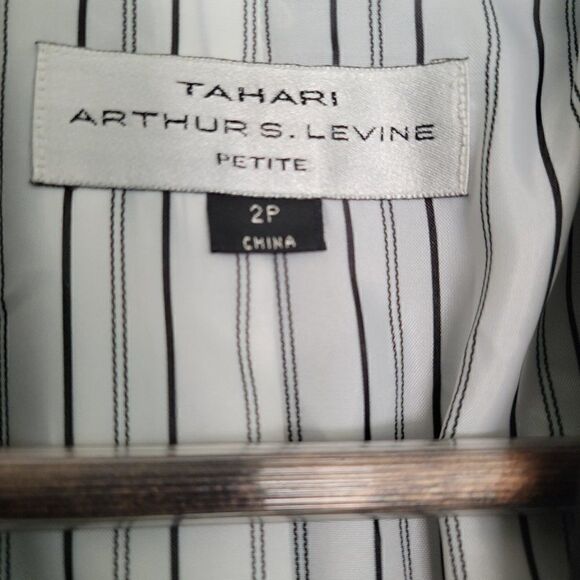 TAHARI Arthur S. Levine Petite Women’s Jacket. 2P - Picture 2 of 8